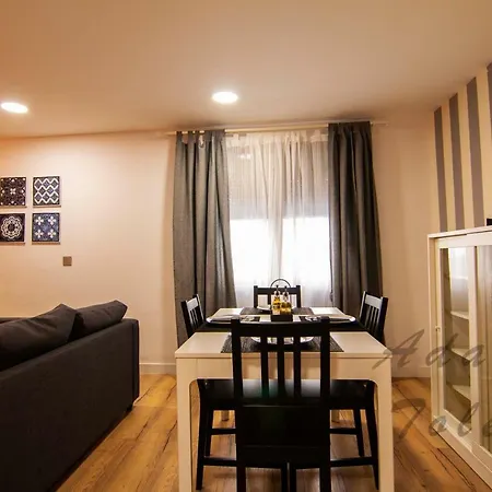 Adarve Apartment *